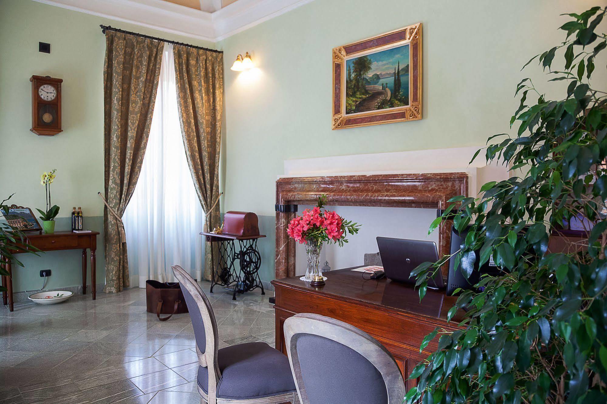 الشقق الفندقية ليتْسّينوفي  Palazzo Del Vicere المظهر الخارجي الصورة