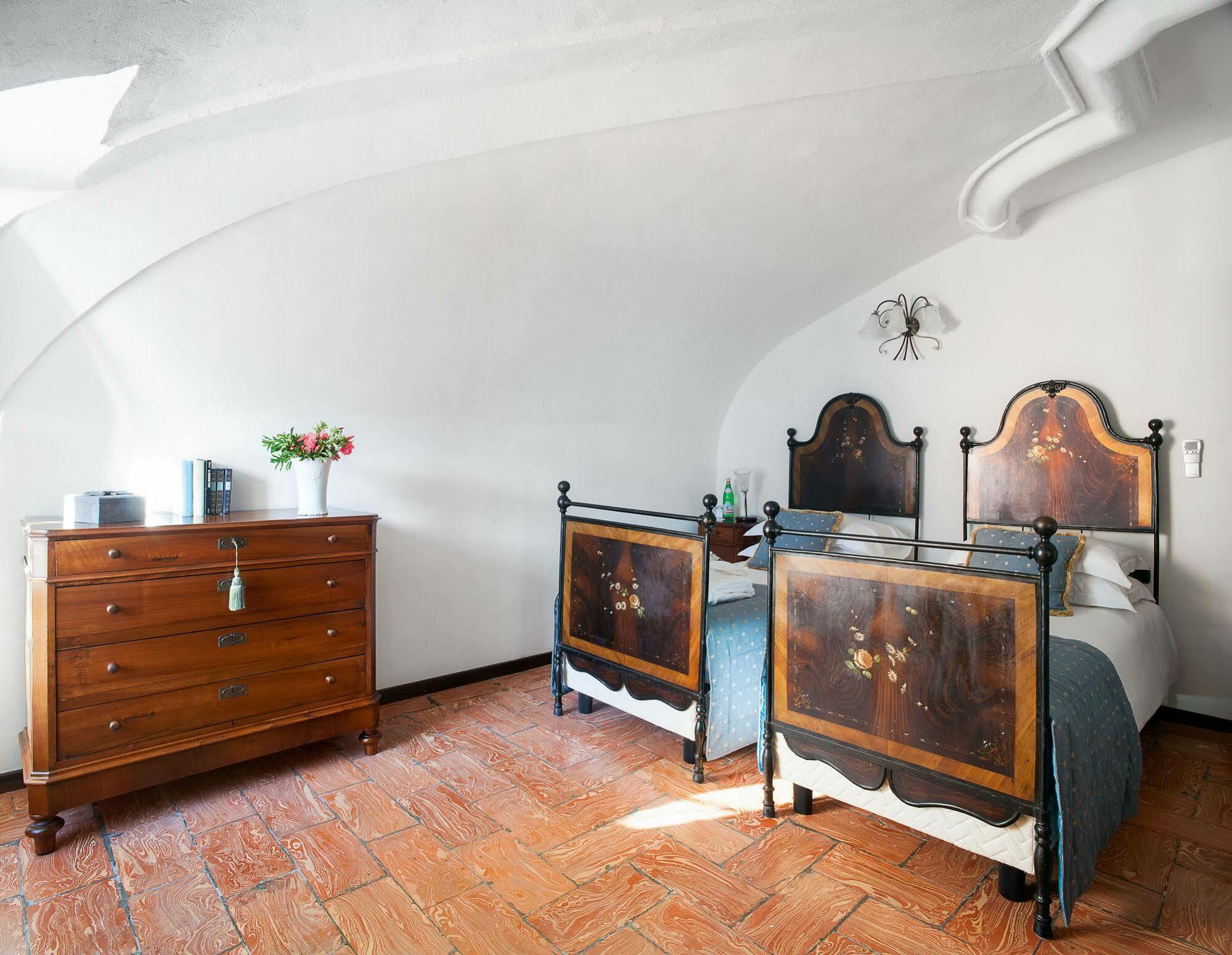 الشقق الفندقية ليتْسّينوفي  Palazzo Del Vicere المظهر الخارجي الصورة
